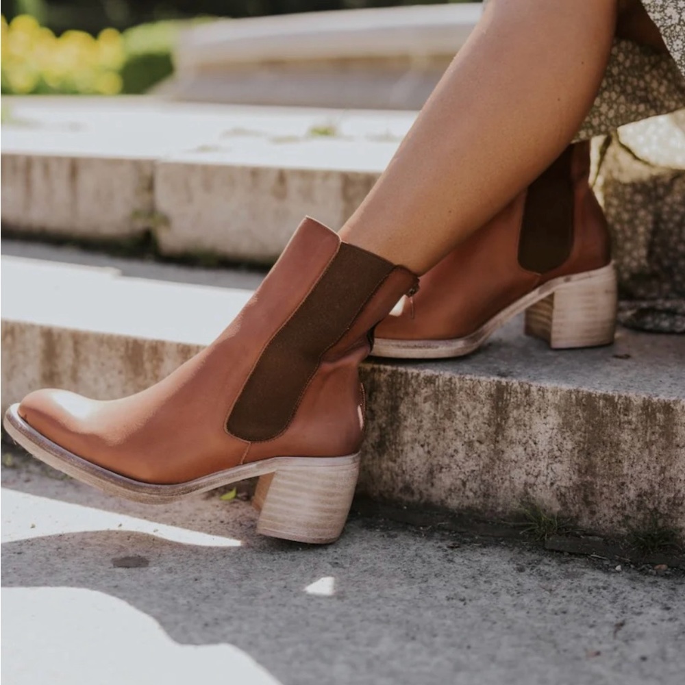 Free People Essential Chelsea Boot